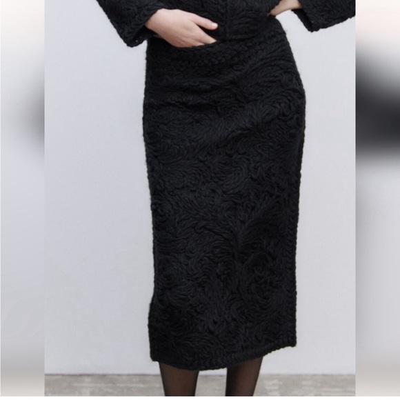 ZARA WOOL BLEND MIDI SKIRT